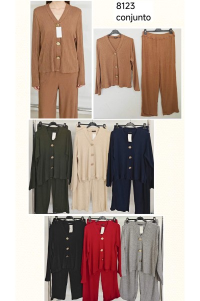 Conjunto punto y pantalón