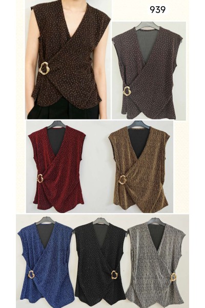 Blusa cruzada con hebilla