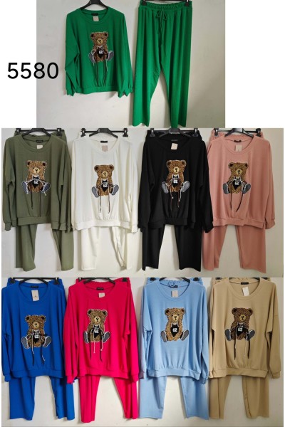 Conjunto de camiseta y pantalón